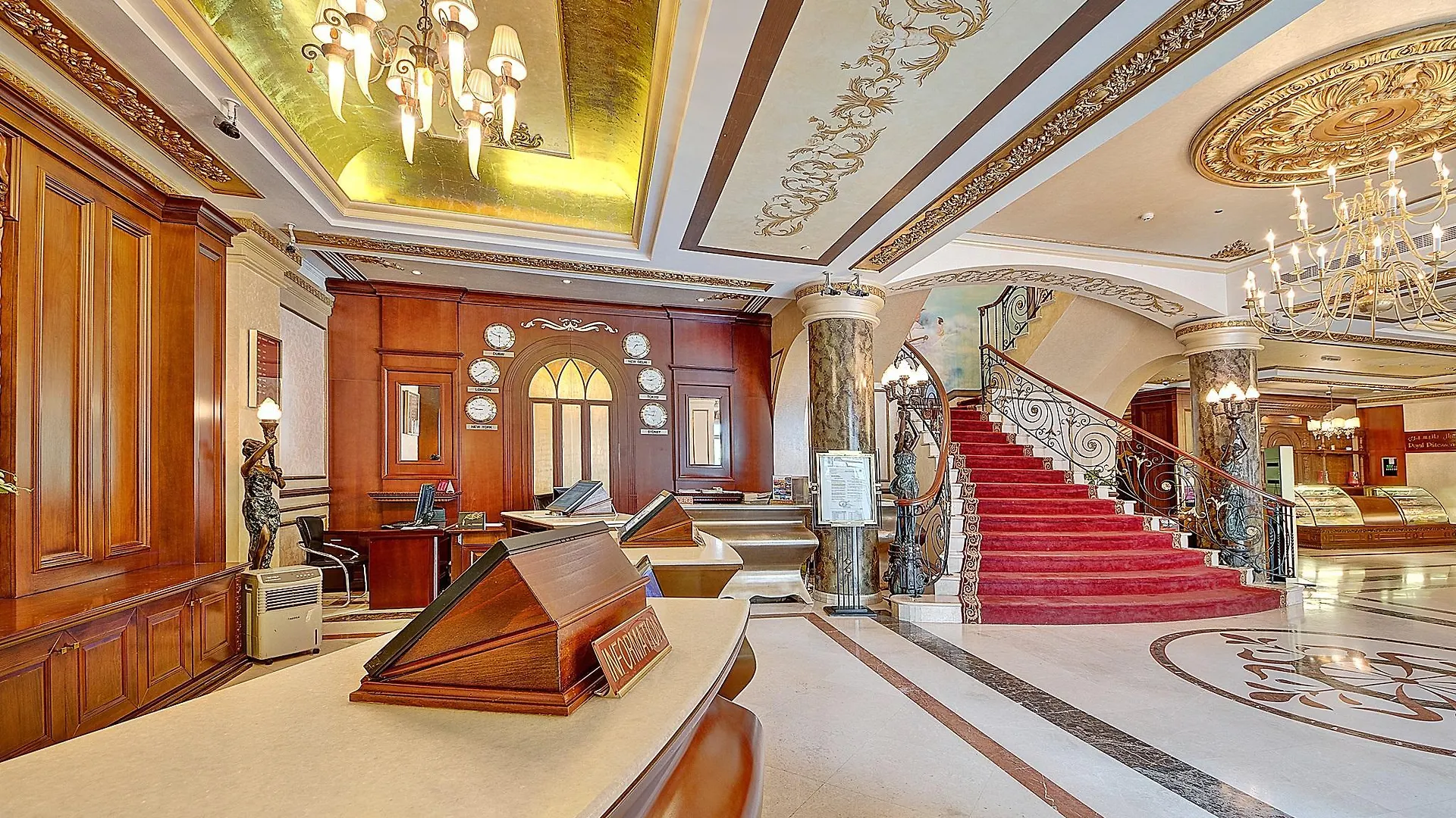 דובאי Royal Ascot Hotel 4*,